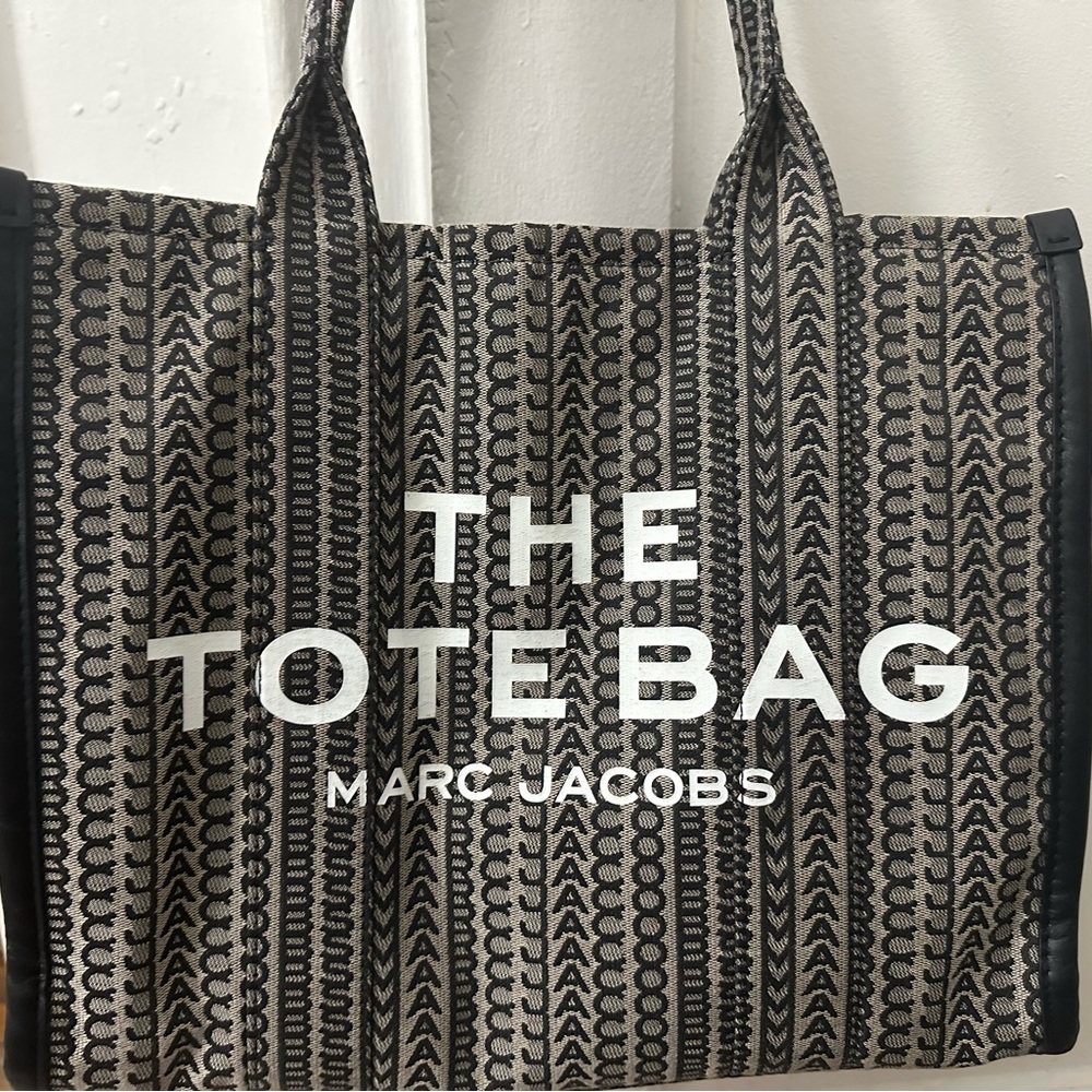 Marc Jacobs large monogram tote bag